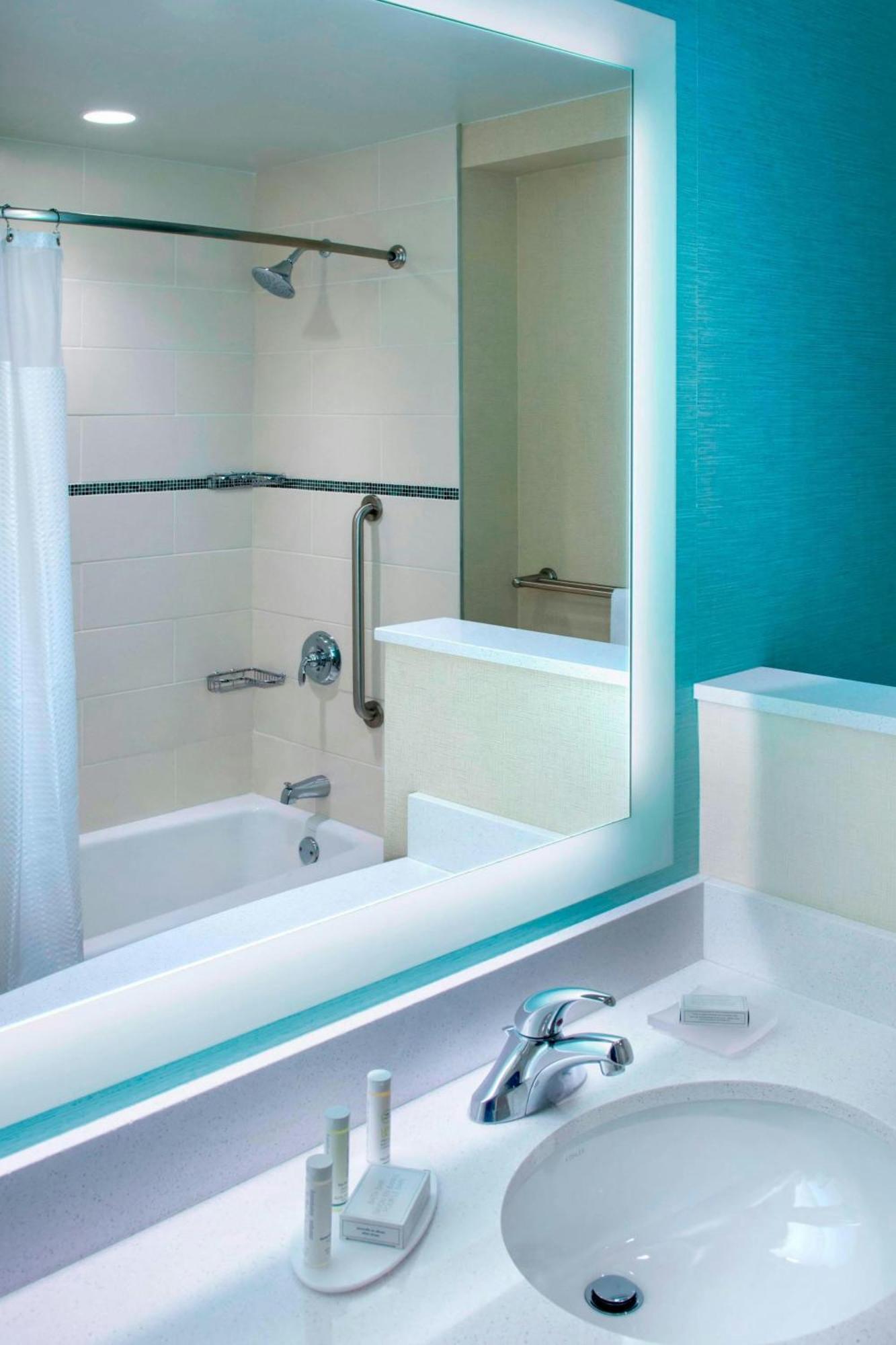 Hotel Courtyard By Marriott South At The Navy Yard Philadelphia