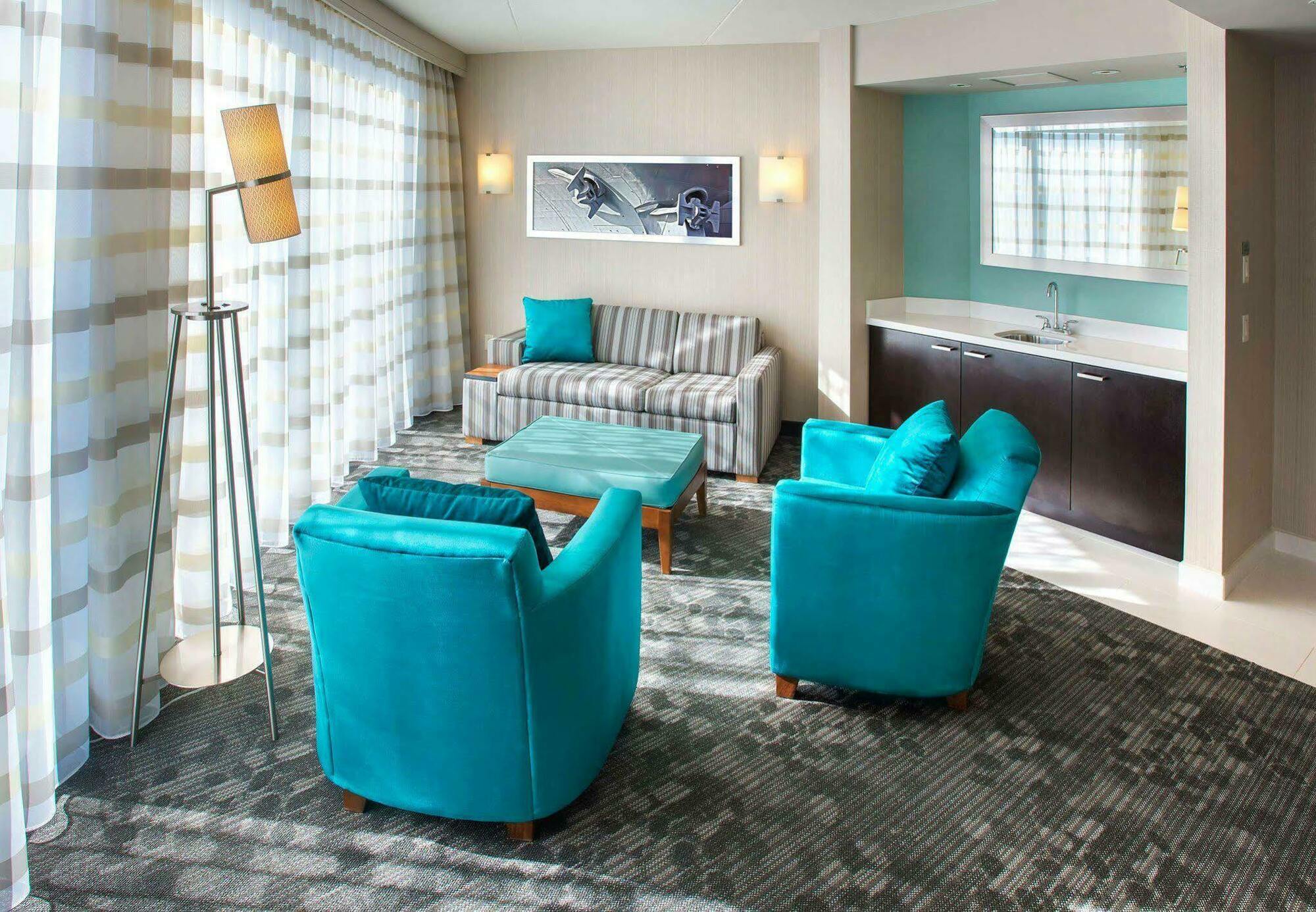 Courtyard By Marriott South At The Navy Yard 3*