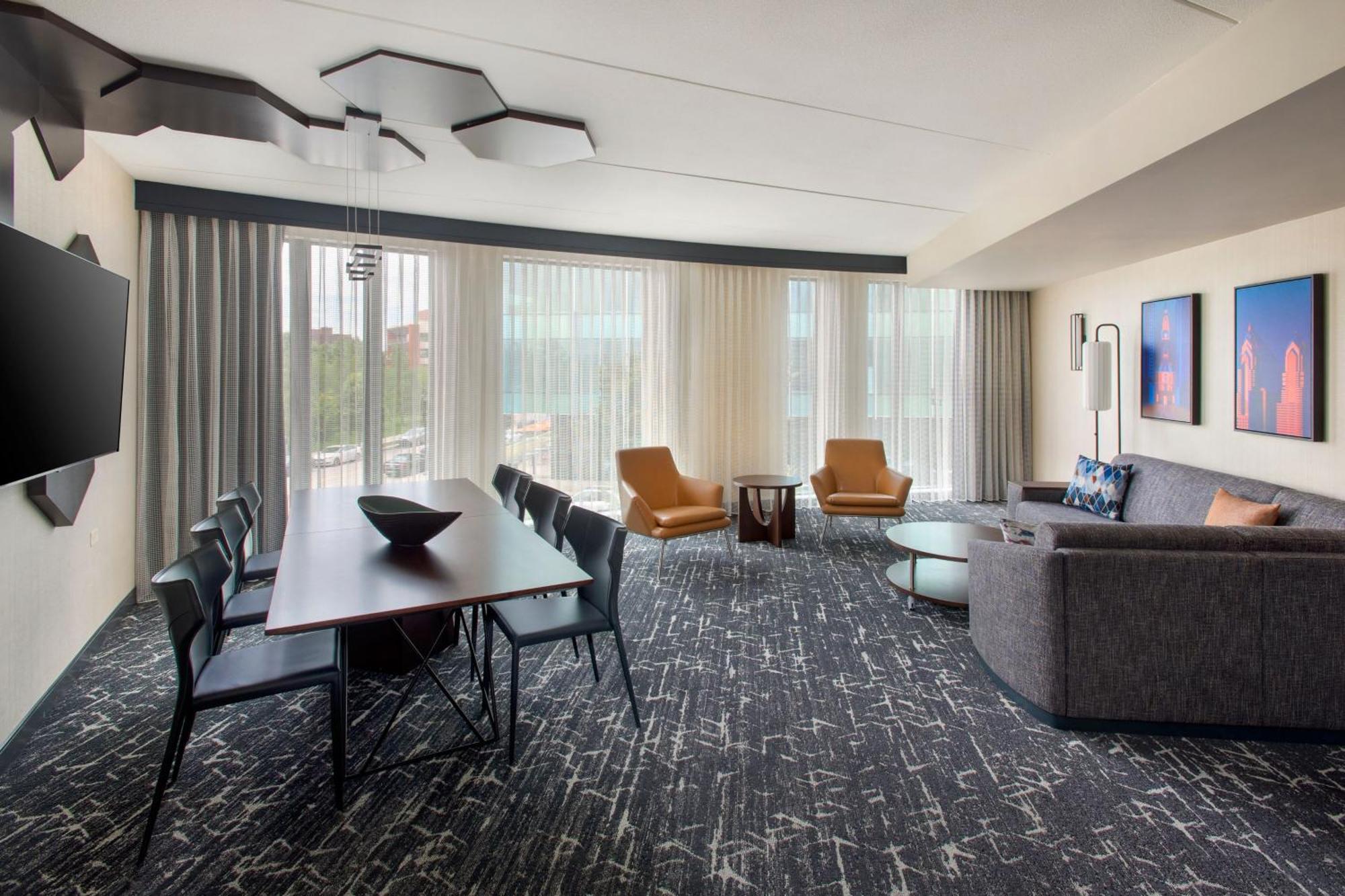 Hotel Courtyard By Marriott South At The Navy Yard 3*